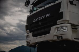 WhatsApp Image 2025 09 19 at 22.21.32 10 Киселев Вячеслав, бренд - дизайнер: логотипы, фирменный стиль, сайты