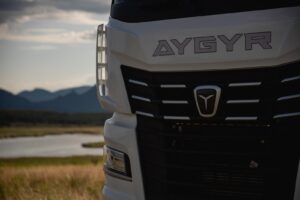 WhatsApp Image 2025 09 19 at 22.21.32 29 Киселев Вячеслав, бренд - дизайнер: логотипы, фирменный стиль, сайты