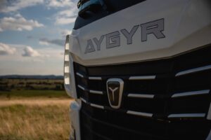 WhatsApp Image 2025 09 19 at 22.21.32 32 Киселев Вячеслав, бренд - дизайнер: логотипы, фирменный стиль, сайты